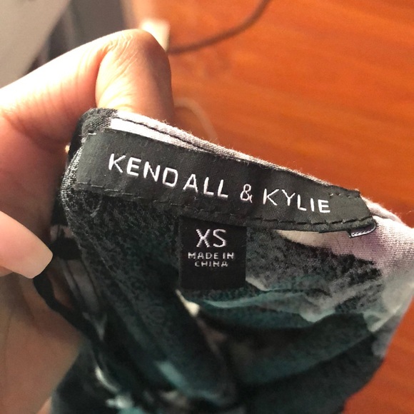 Black and white flower dress - Picture 1 of 3